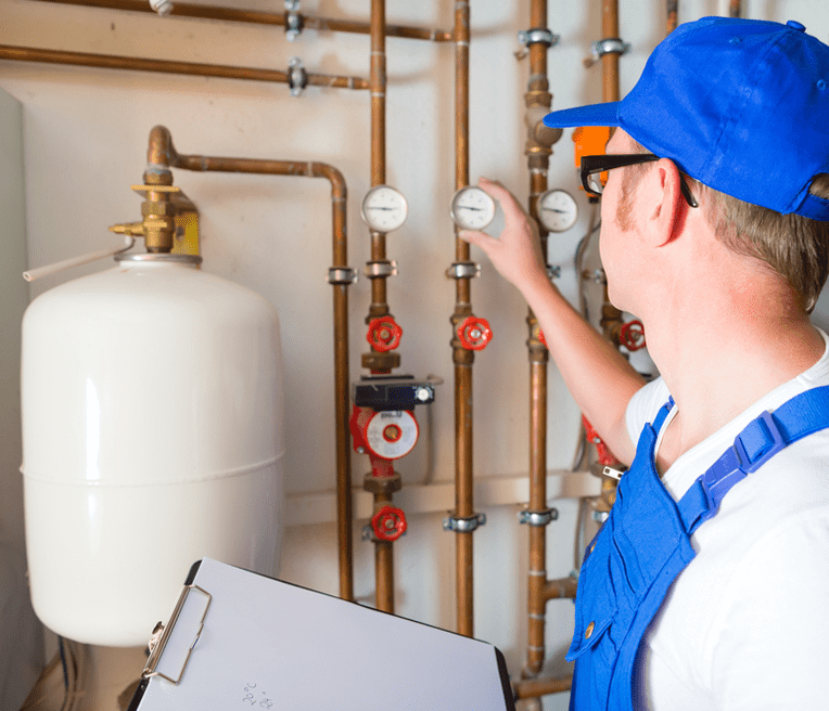 Hot-Water-Tank-Installation